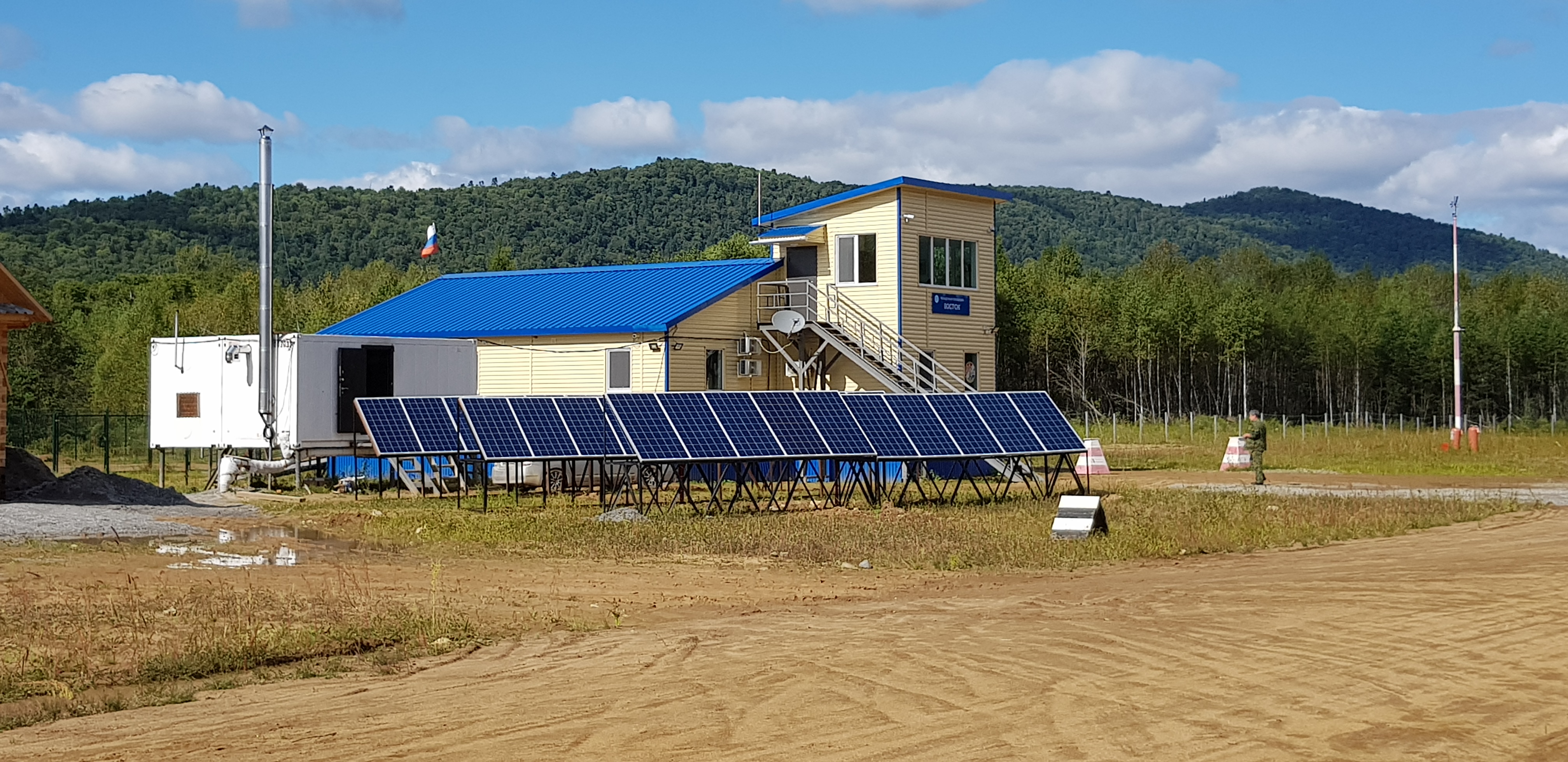 Обеспечиваем экологически чистой электроэнергией Аэропорт